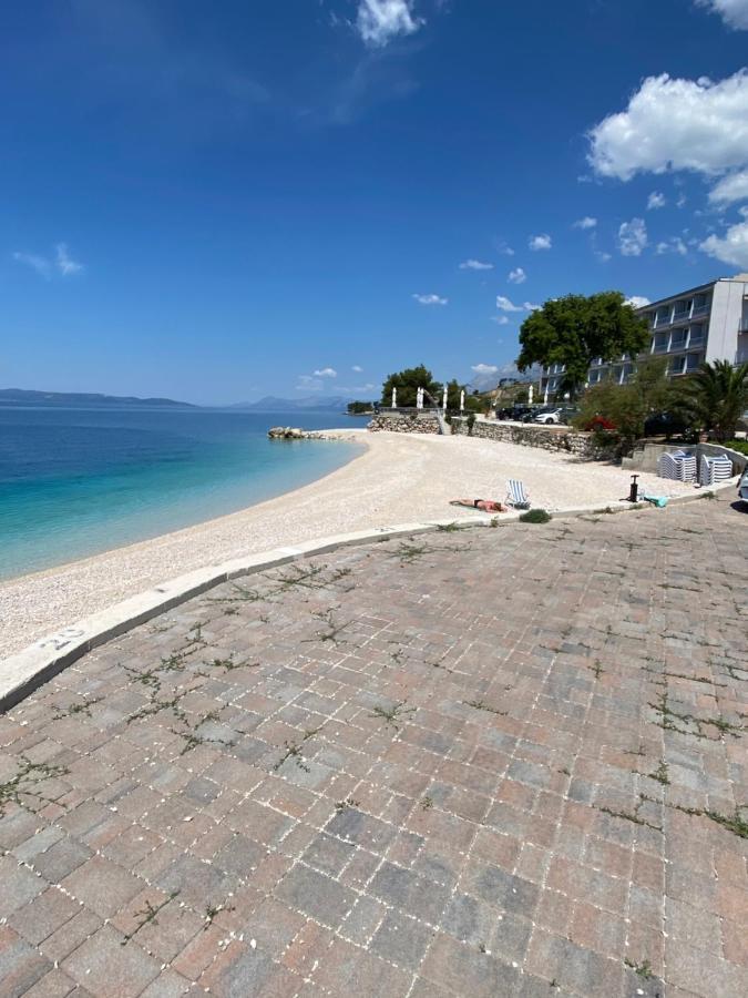 Villa Leo Beach Apartment Подгора Экстерьер фото